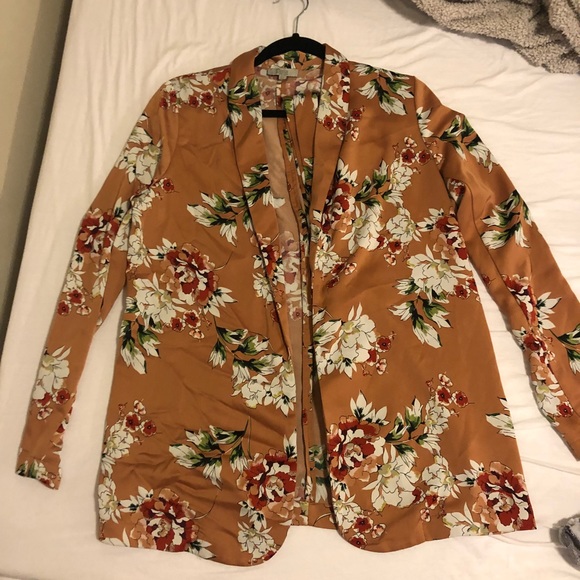 Silk Floral Blazer - Picture 2 of 5